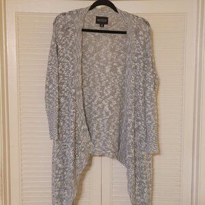 Maddison Women's Long Sleeve Cardigan.